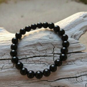 bracelet en pierre naturelle de 8 mm en obsidienne noir sur bois flotté